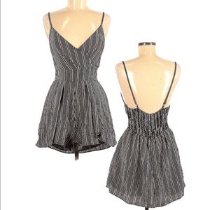 NWOT Sleeveless Spaghetti Strap Black and White Striped Shorts Romper Size XL
